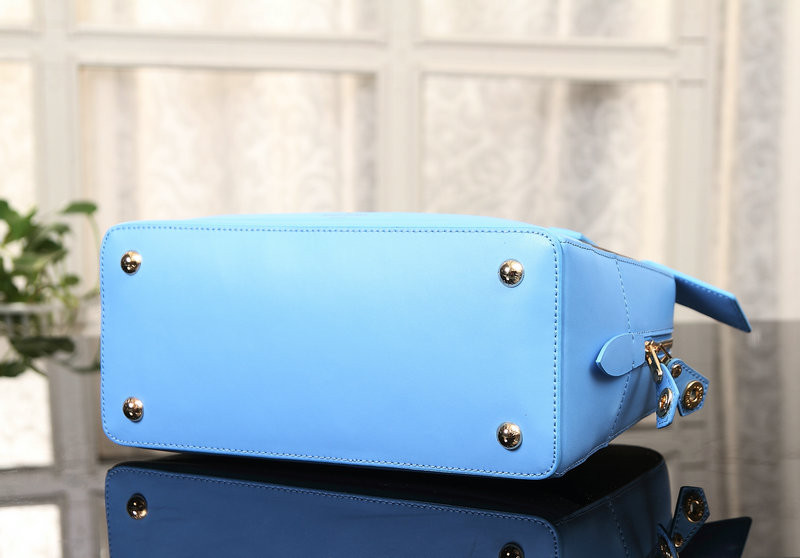 sac a main bleu clair