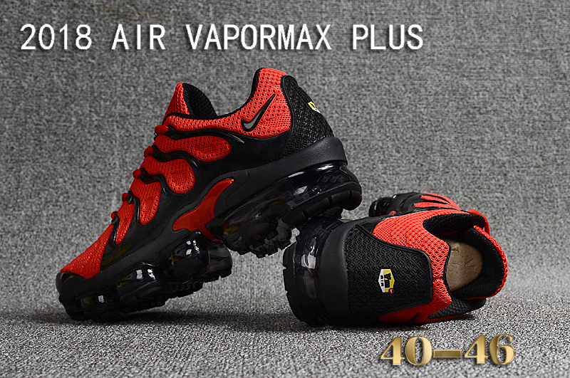 all black and red vapormax plus