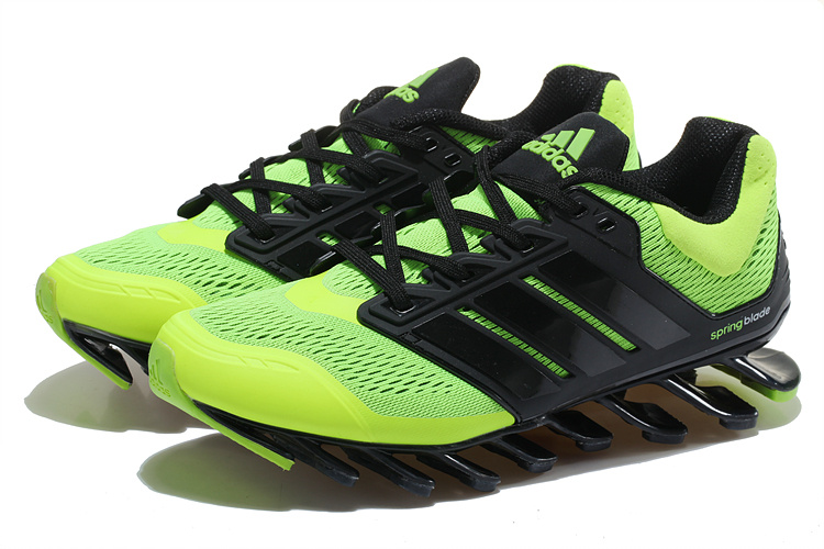 chaussures asics tennis homme pas cher