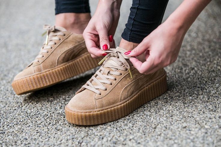 chaussure rihanna beige